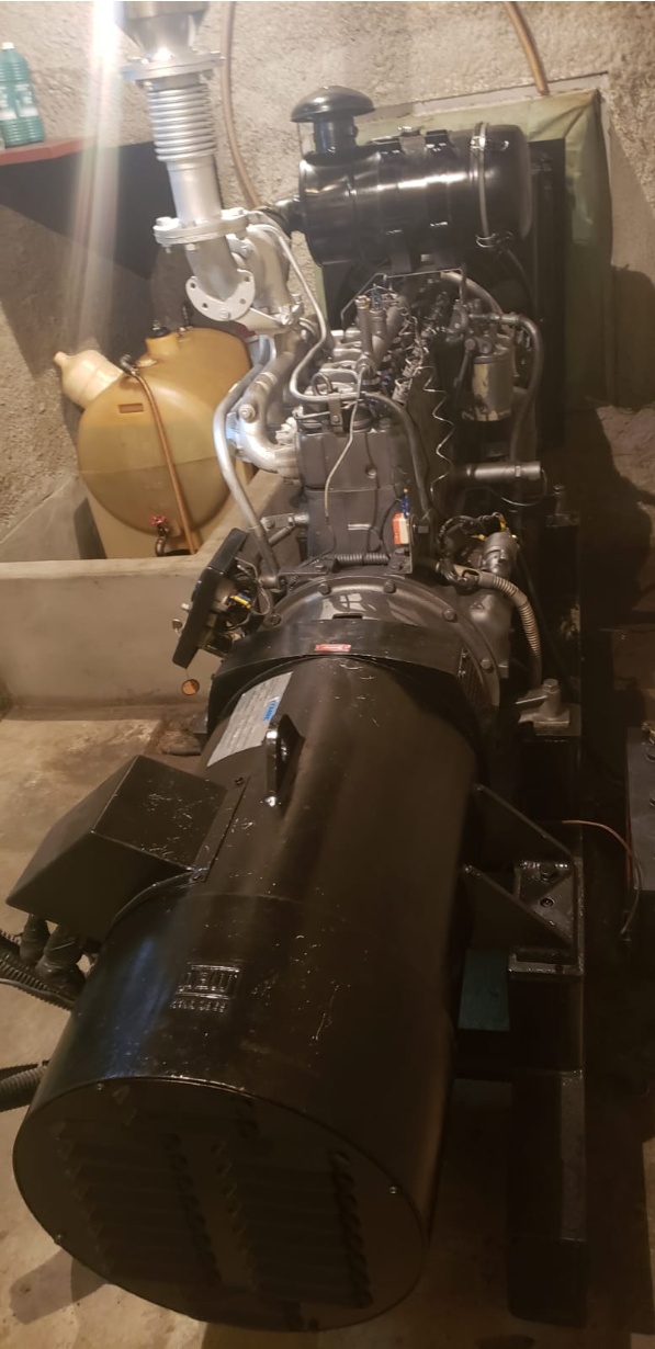 Gerador de Energia STEMAC 100 kVA ano 1988