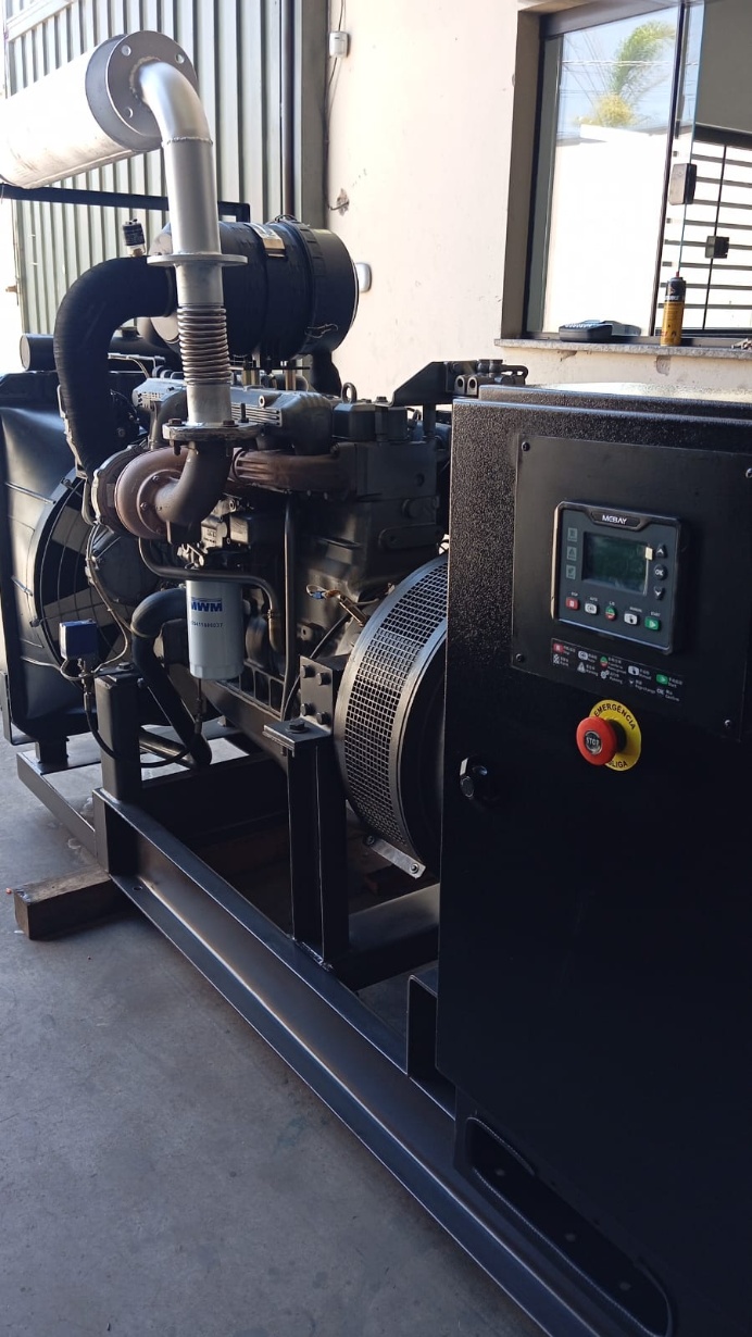 Gerador de Energia Leon Heimer 150 kVA ano 2004
