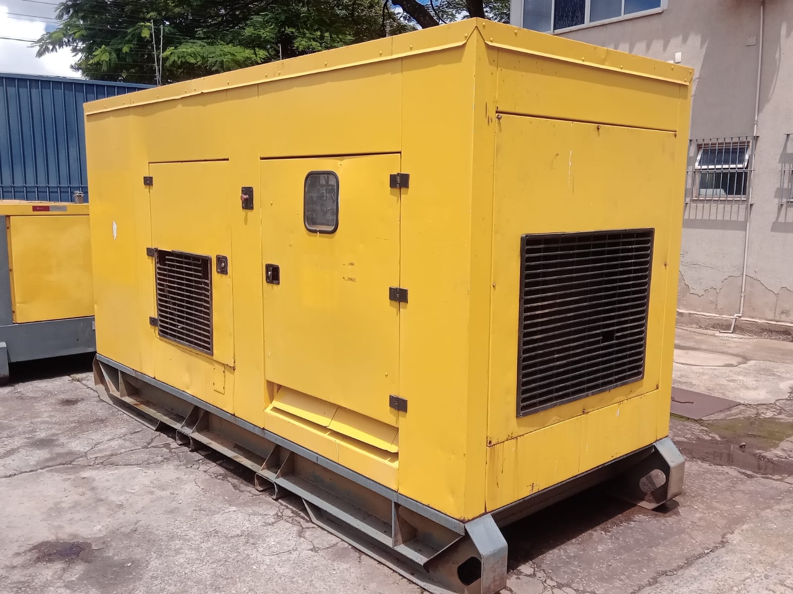 Gerador de Energia STEMAC 360 kVA ano 2014