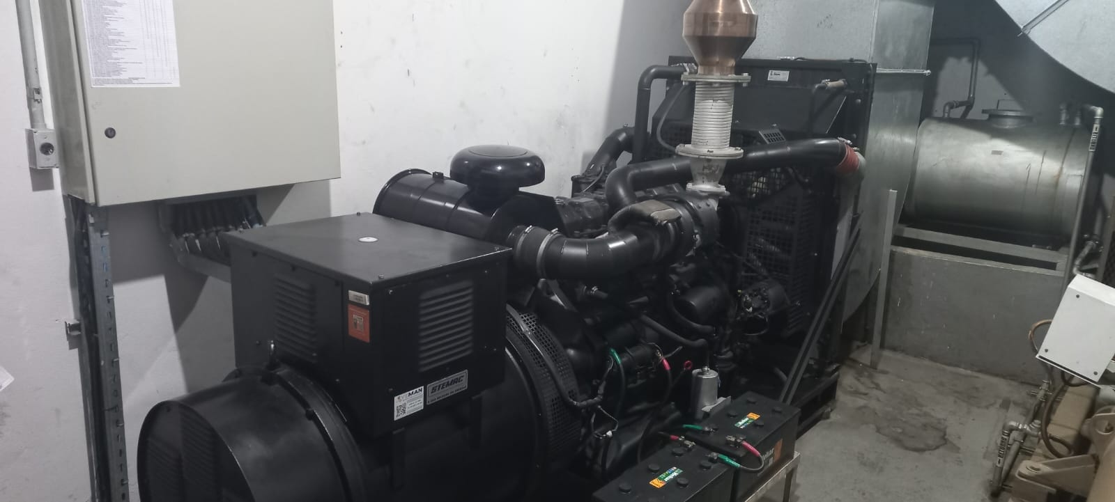Gerador de Energia STEMAC 450 kVA ano 2004
