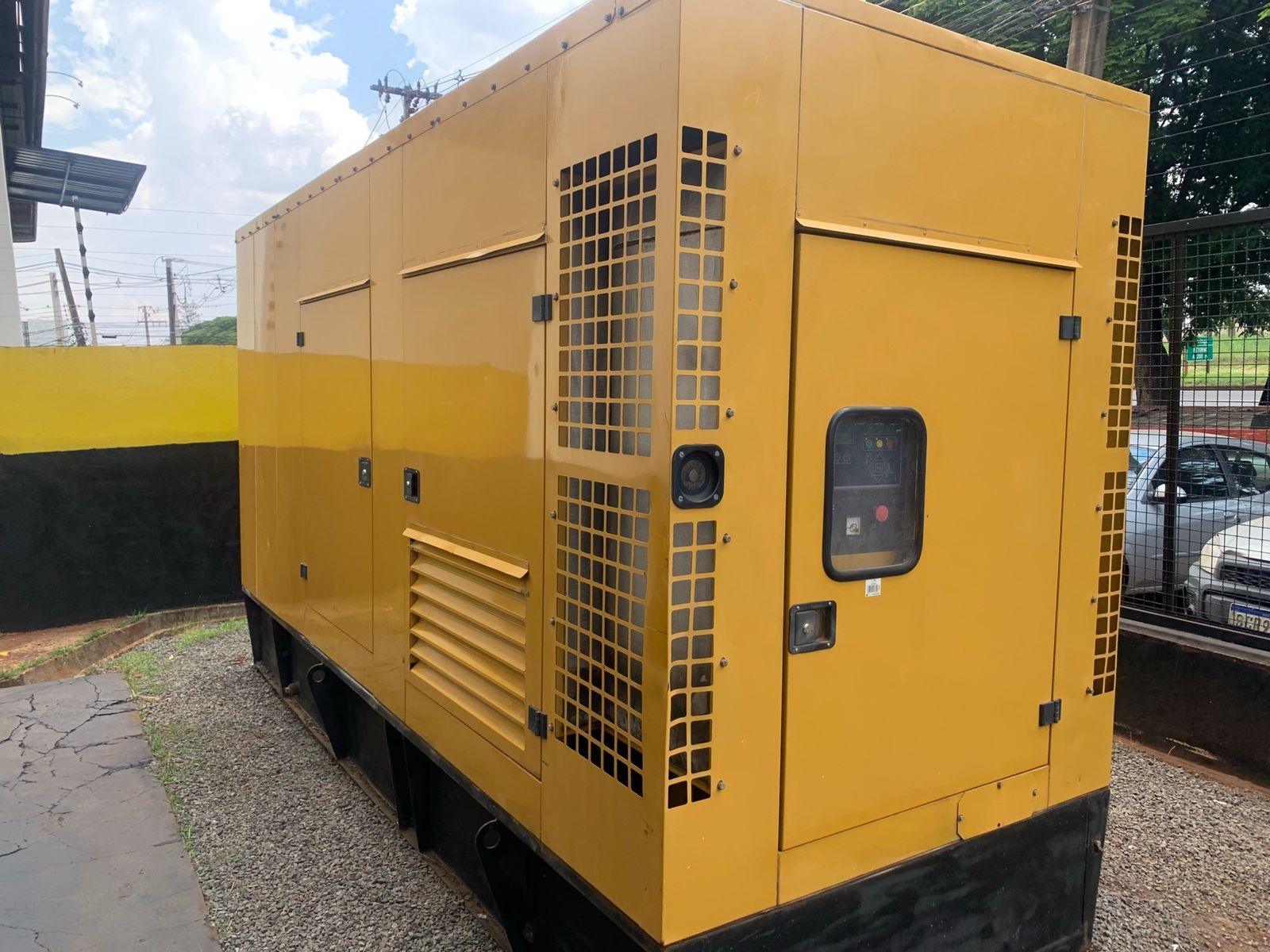 Gerador de Energia Olympian 500 kVA ano 2013