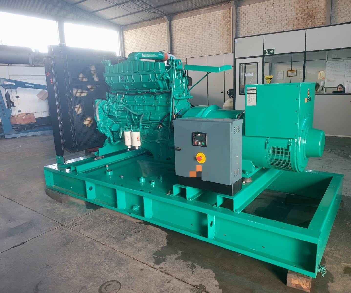 Gerador de Energia Cummins 500 kVA ano 2009