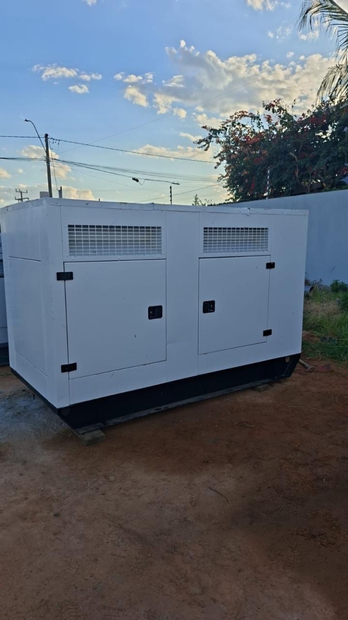 Gerador de Energia STEMAC 180 KVA ano 2009