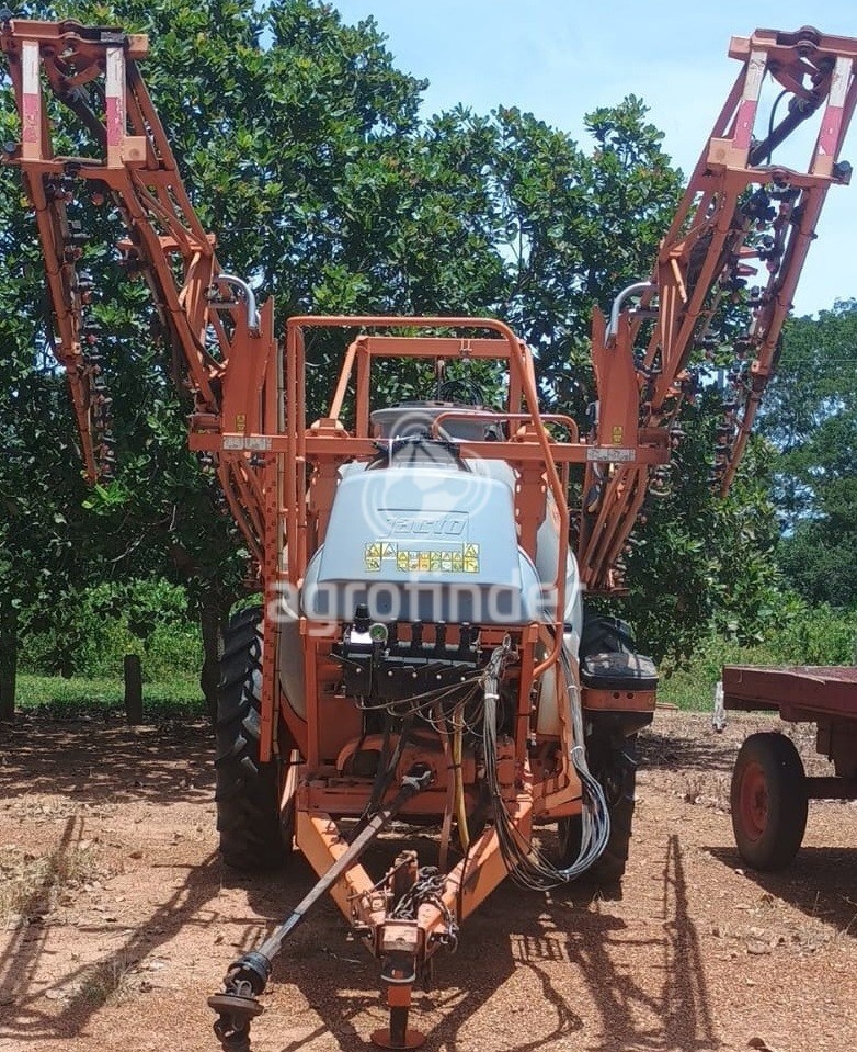 Pulverizador Jacto Advance 3000 AM21 ano 2013