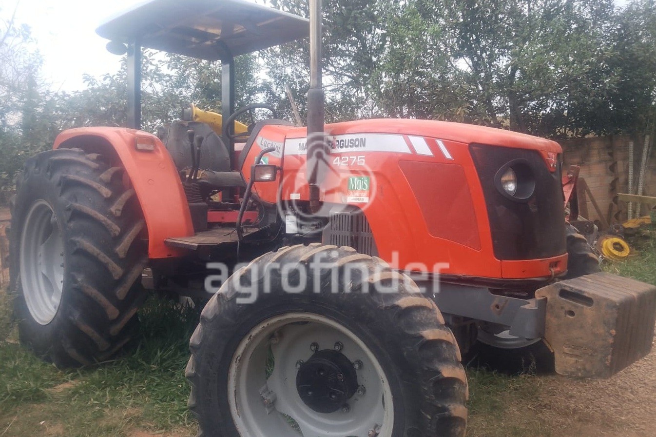 Trator Massey Ferguson MF 4275 ano 2011