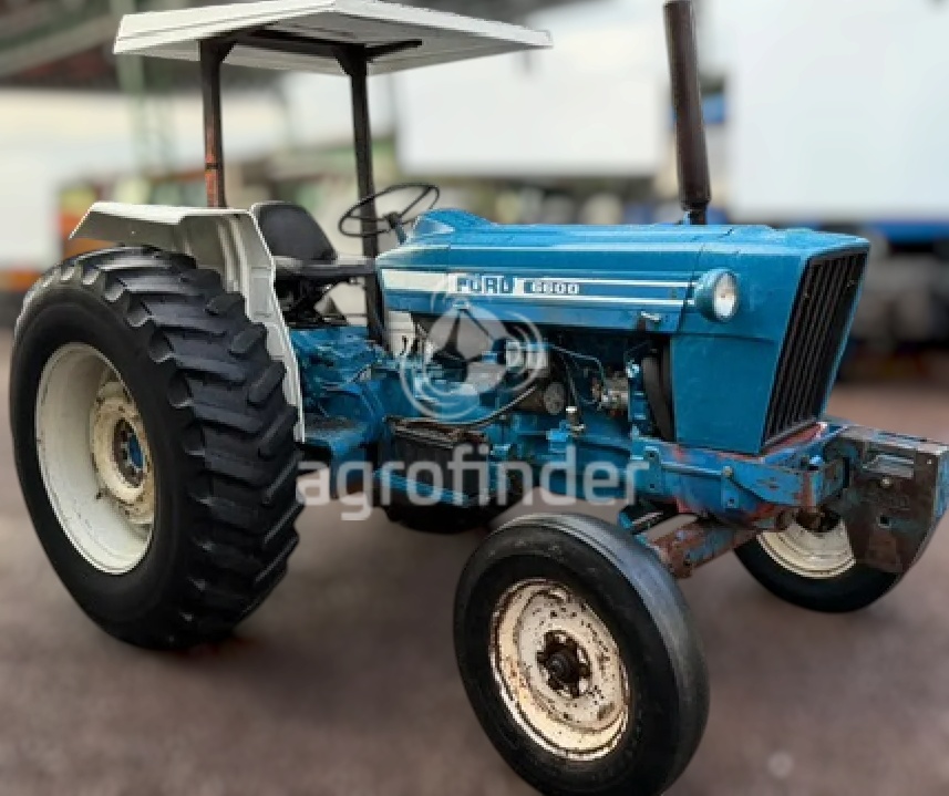 Trator Ford 6600 ano 1983