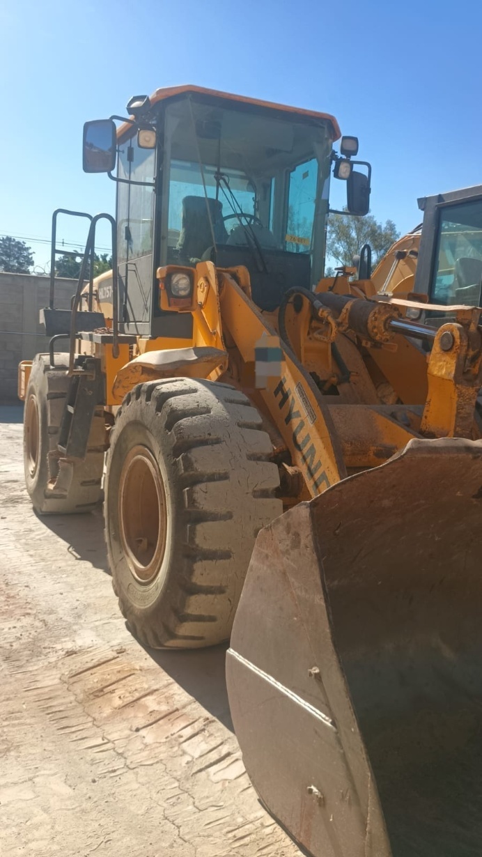 Pá Carregadeira Hyundai HL757 9S ano 2012