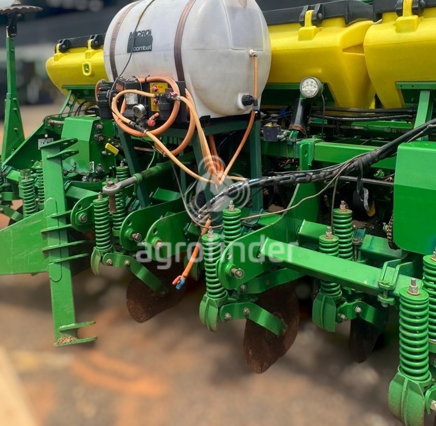 Plantadeira John Deere 1111 ano 2015