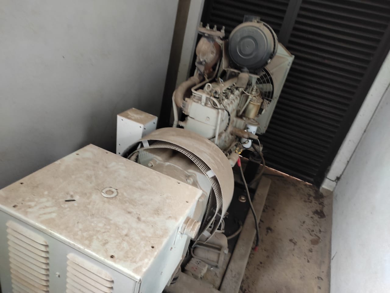 Gerador de Energia STEMAC 115 kVA ano 2003