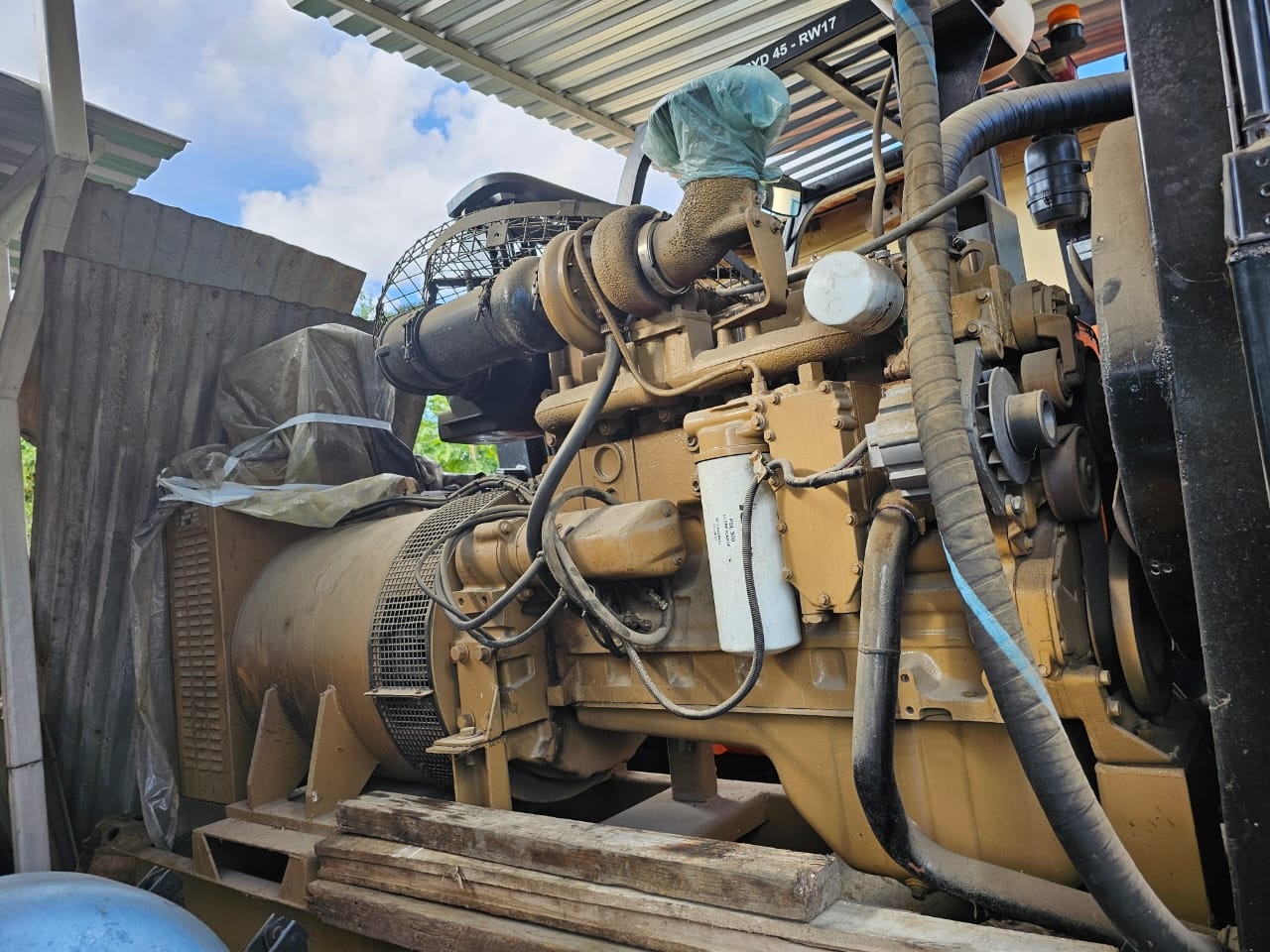 Gerador de Energia Cummins 260 kVA ano 2003