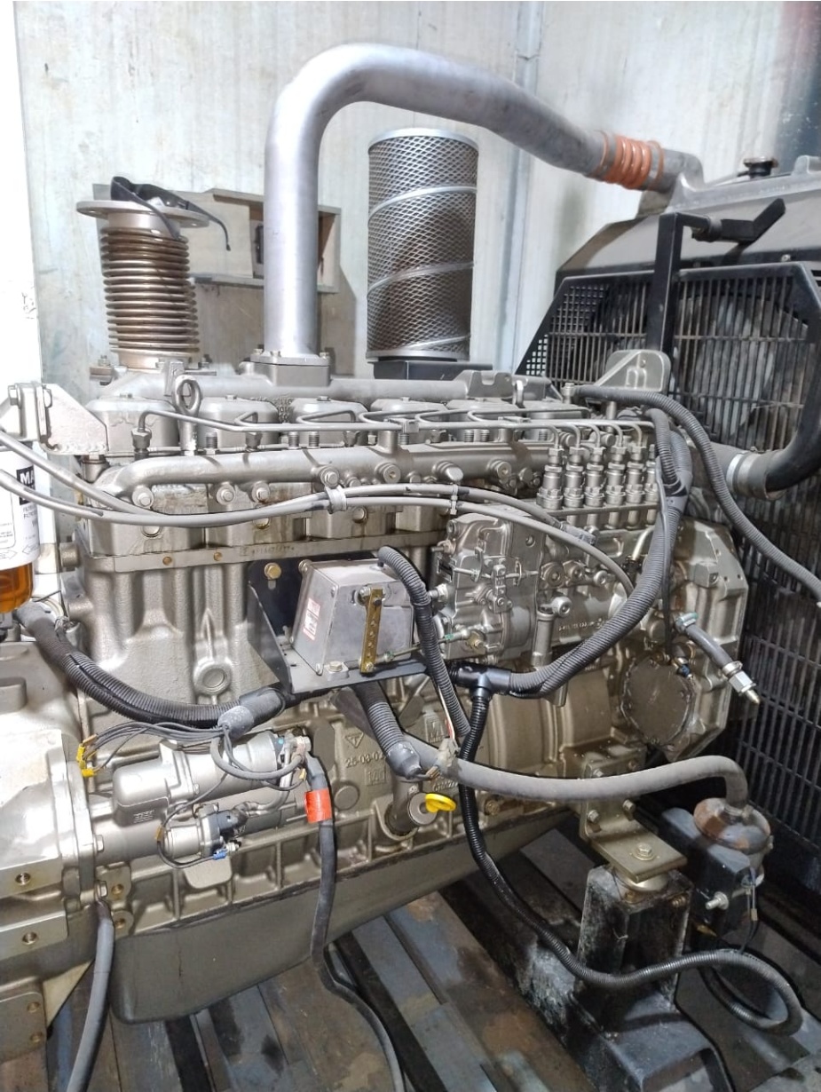 Gerador de Energia STEMAC 260 kVA ano 2013