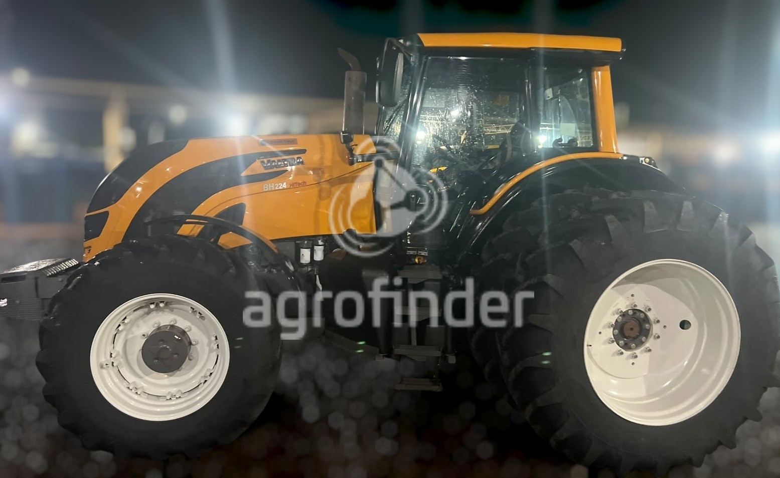 Trator Valtra BH 224 HiTech ano 2022