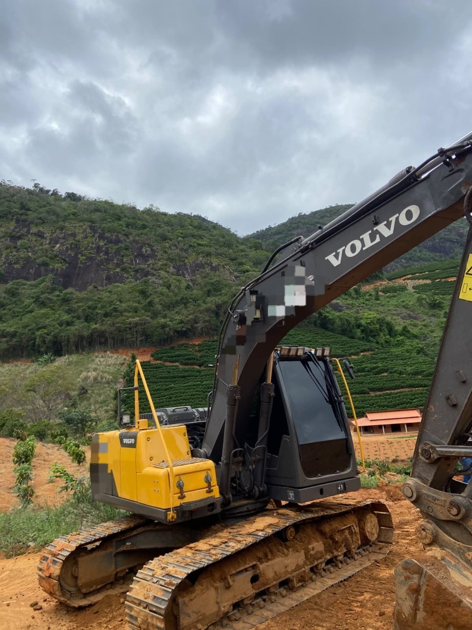 Escavadeira Volvo EC140DL ano 2022