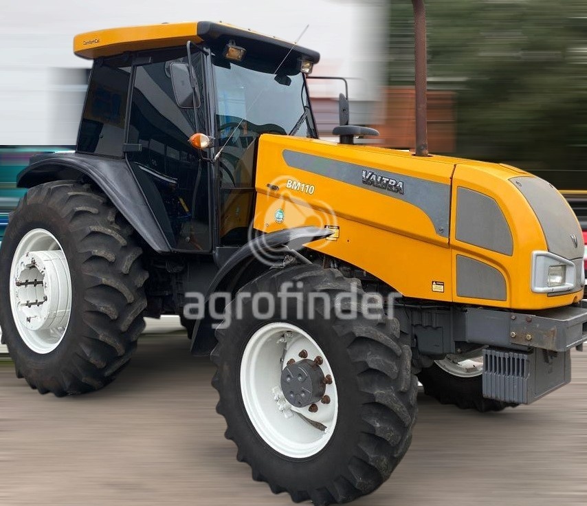 Trator Valtra BM 110 ano 2014