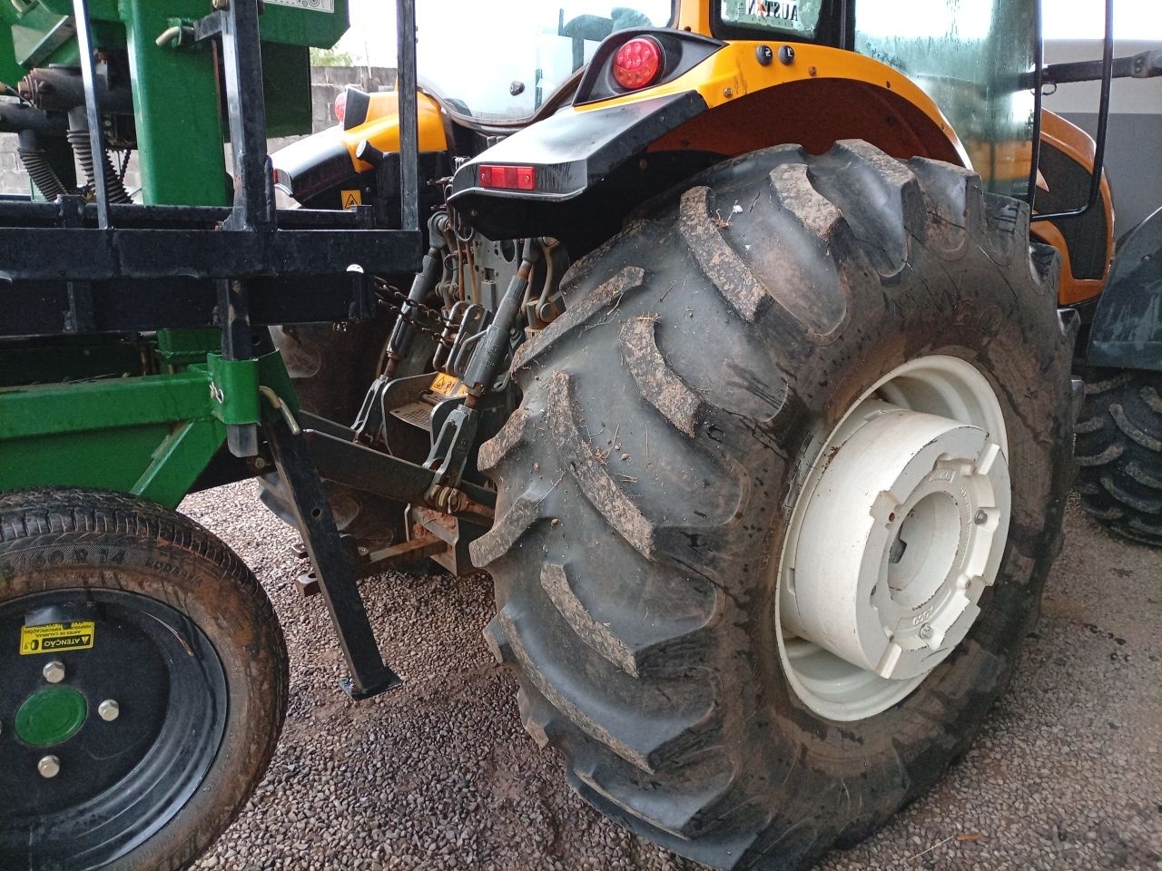Trator Valtra A134 ano 2022