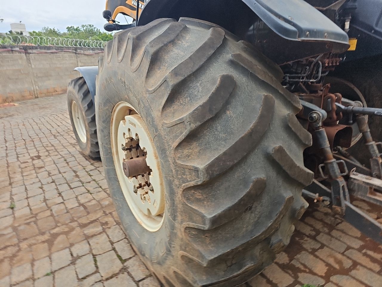 Trator Valtra BH 194 HiTech ano 2022