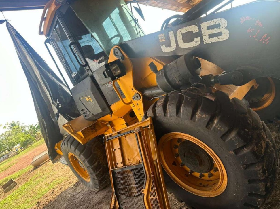 Pá Carregadeira JCB 422ZX ano 2022