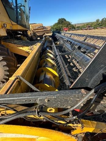 Plataforma New Holland 25 PÉS ano 2016