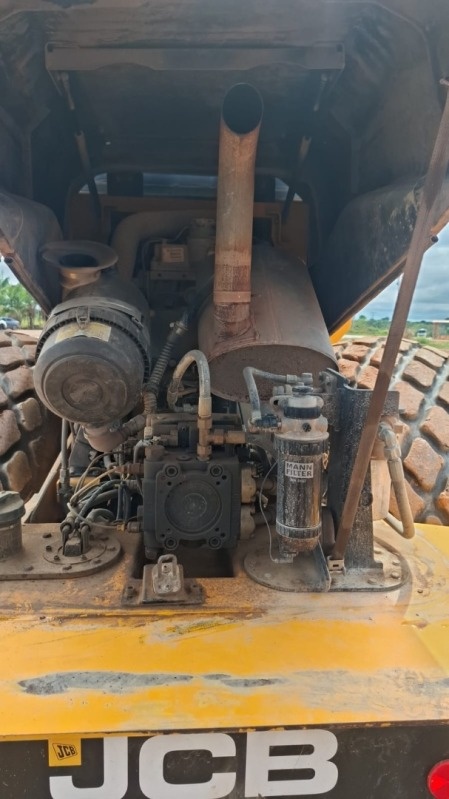 Rolo Compactador JCB 116D ano 2023