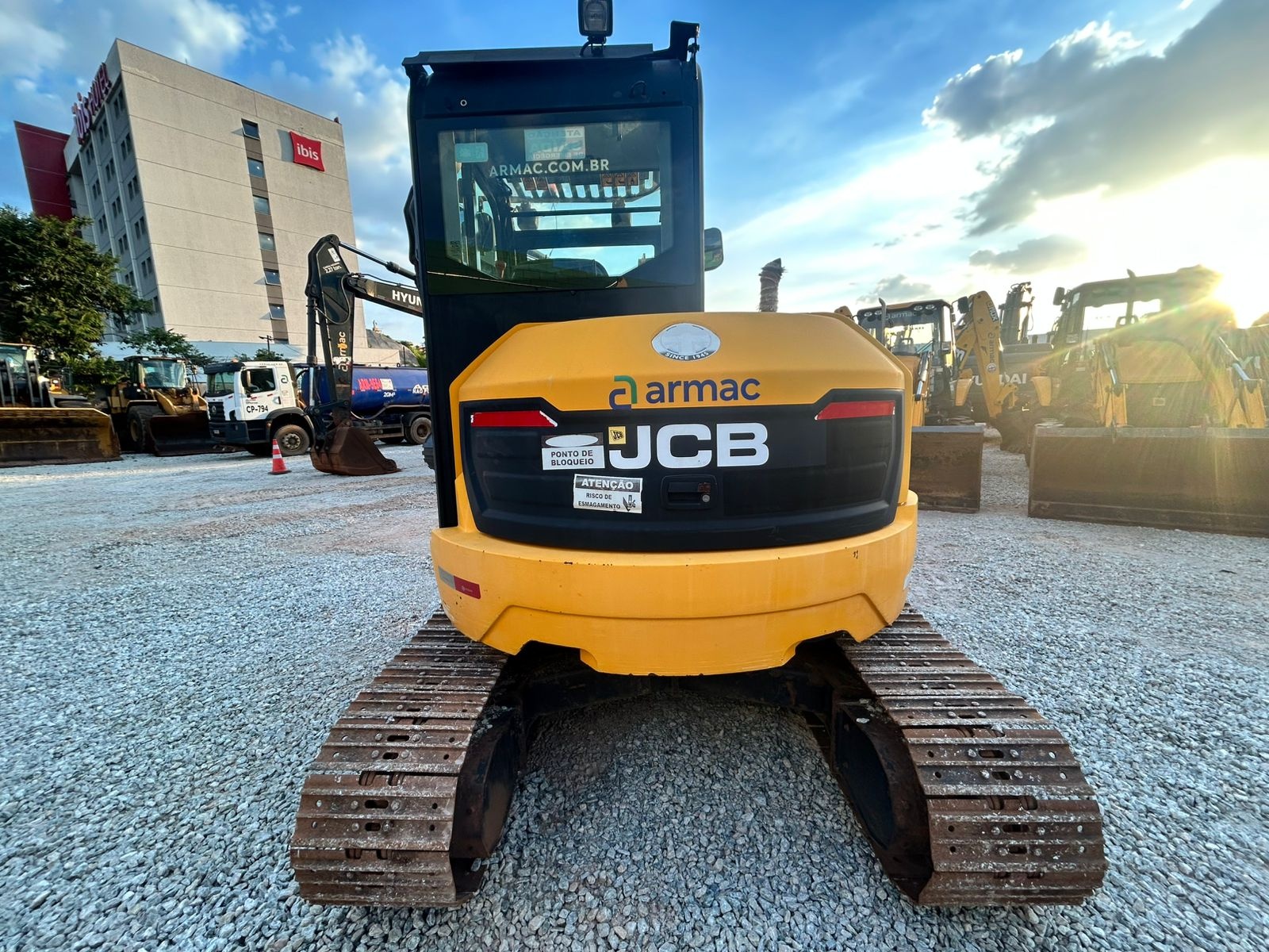 Mini Escavadeira JCB 55Z-1 ano 2021