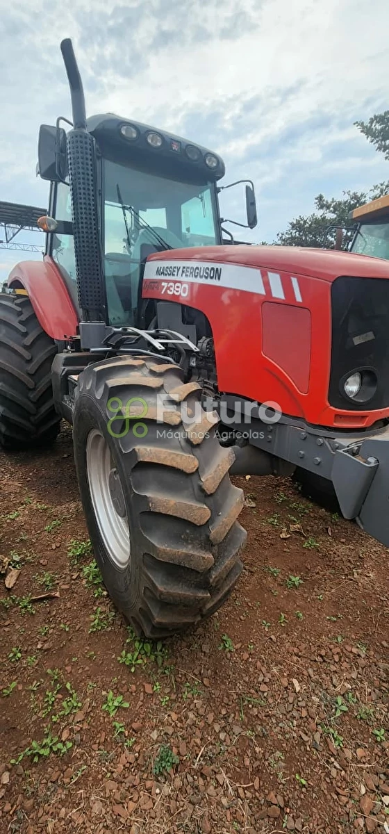 Trator Massey Ferguson MF 7390 ano 2011