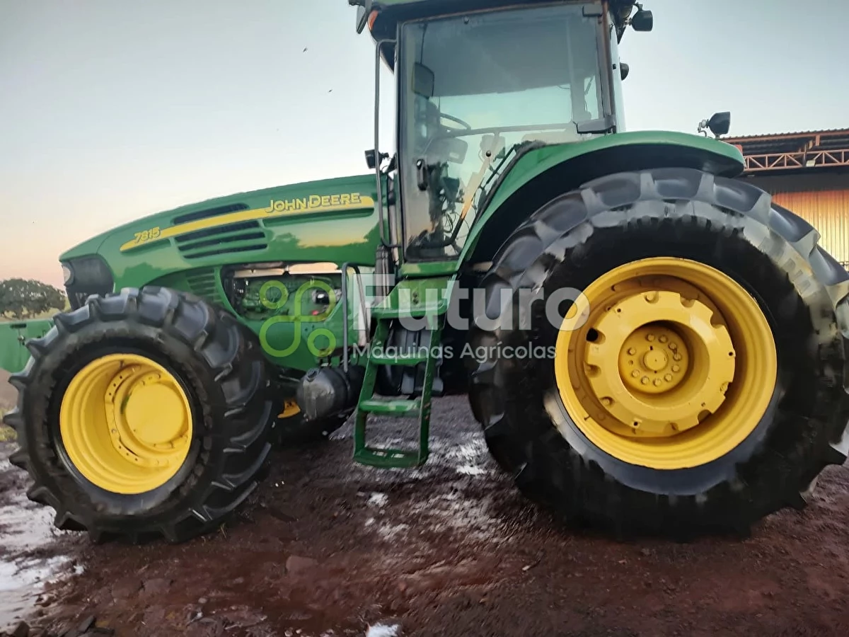 Trator John Deere 7815 ano 2009