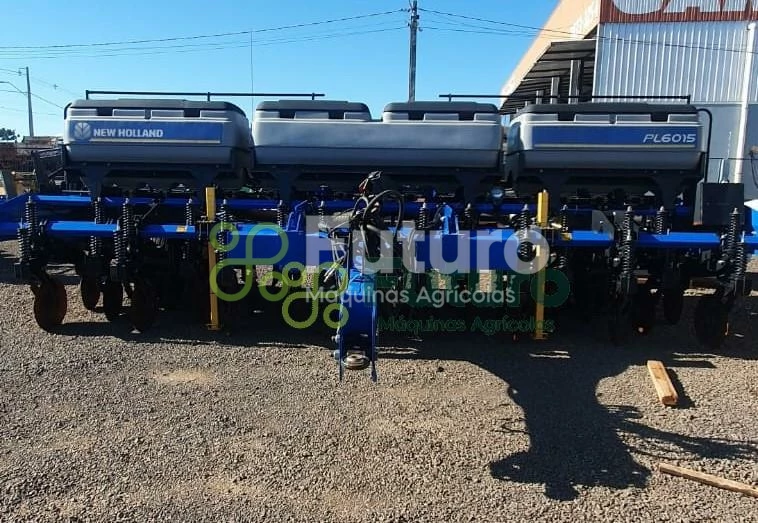 Plantadeira New Holland PL 6015 ano 2018