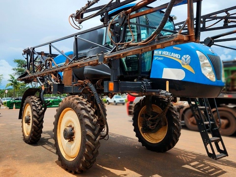 Pulverizador Autopropelido New Holland SP2500 ano 2014