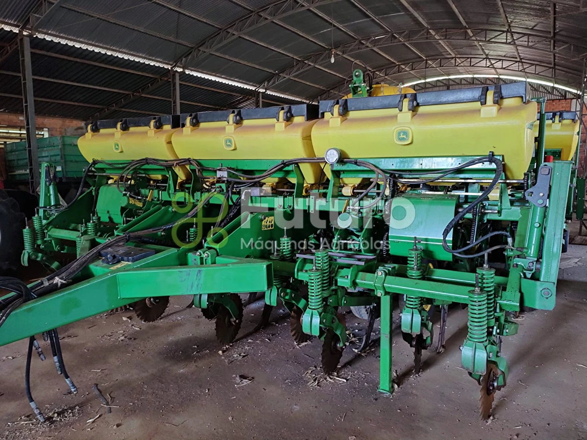 Plantadeira John Deere 1111 ano 2011