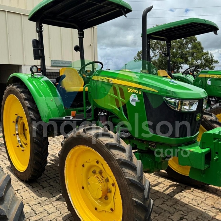 Trator John Deere 5080E ano 2023 - 5080E - Máquinas Agrícolas