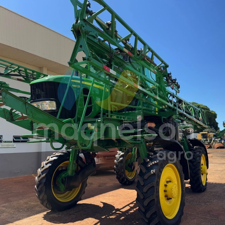Pulverizador Autopropelido John Deere M4025 ano 2019