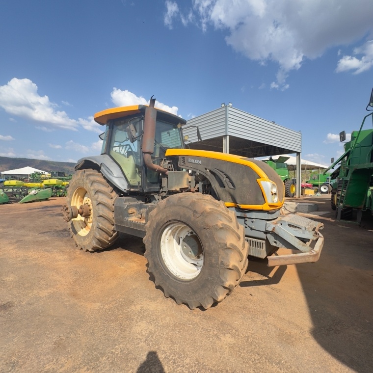 Trator Valtra BT 210 ano 2016