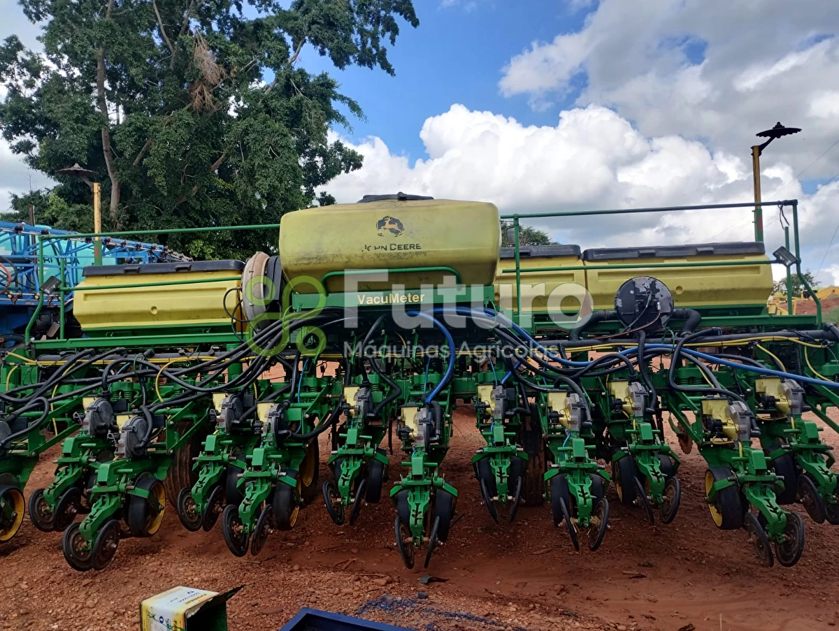 Plantadeira John Deere 2115 CCS ano 2014