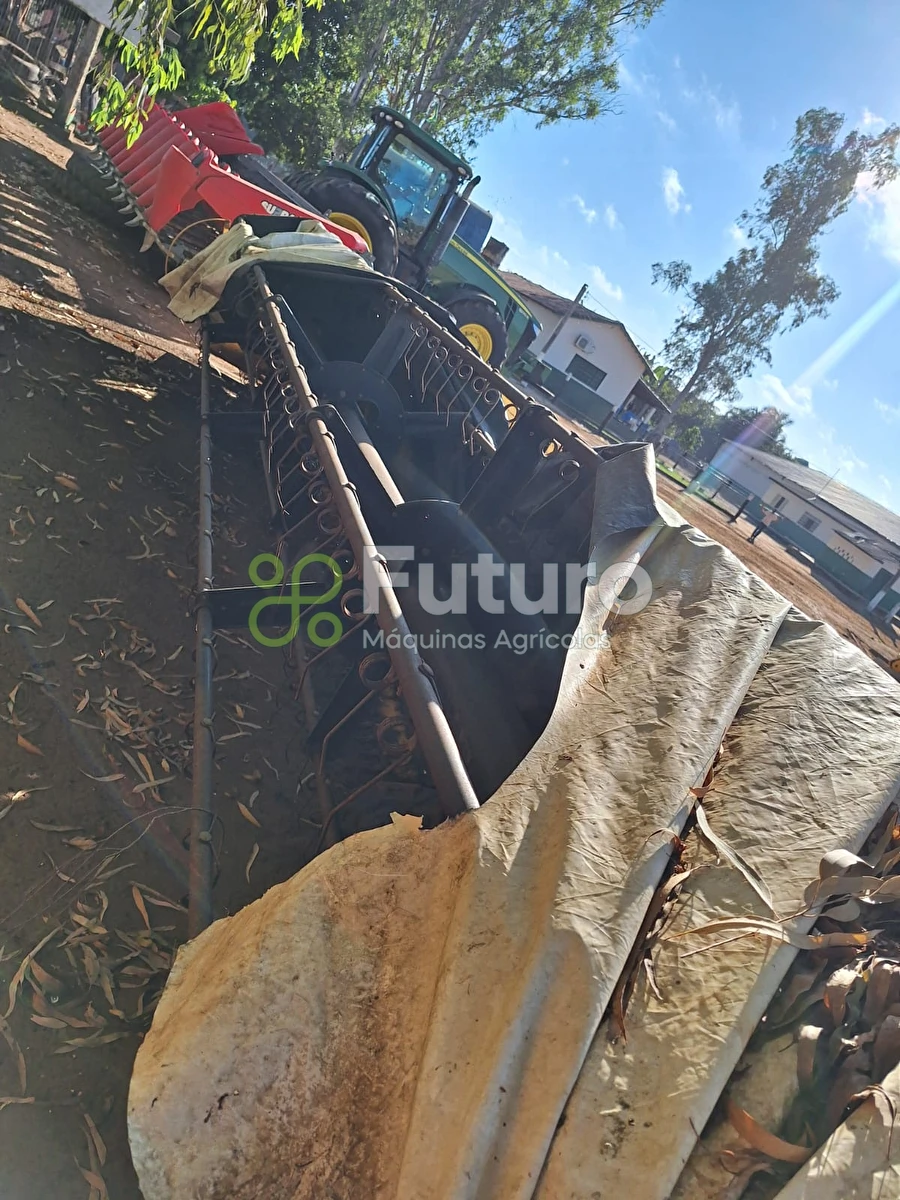 Plataforma New Holland OUTRO ano 2004