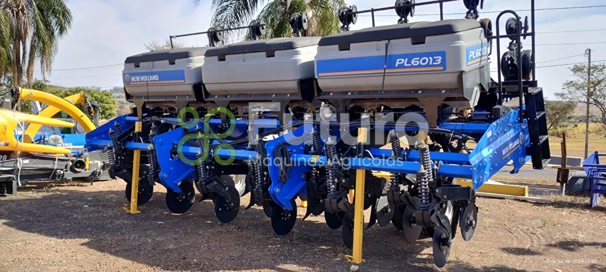 Plantadeira New Holland PL6013 ano 2023