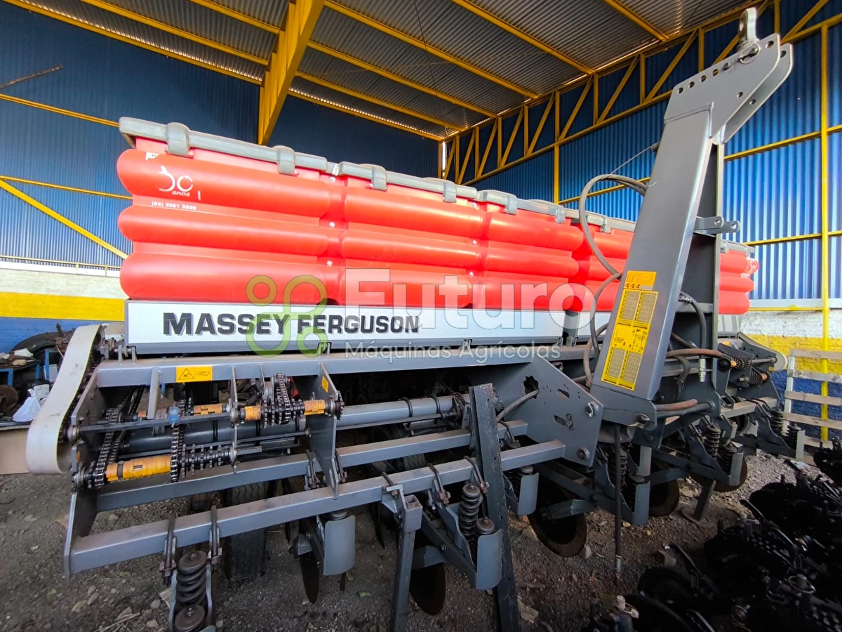 Plantadeira Massey Ferguson MF510 ano 2015