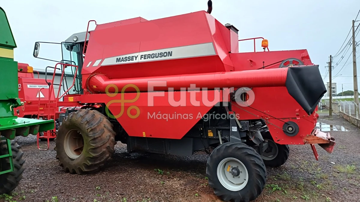 Colheitadeira Massey Ferguson 32SR ano 2013