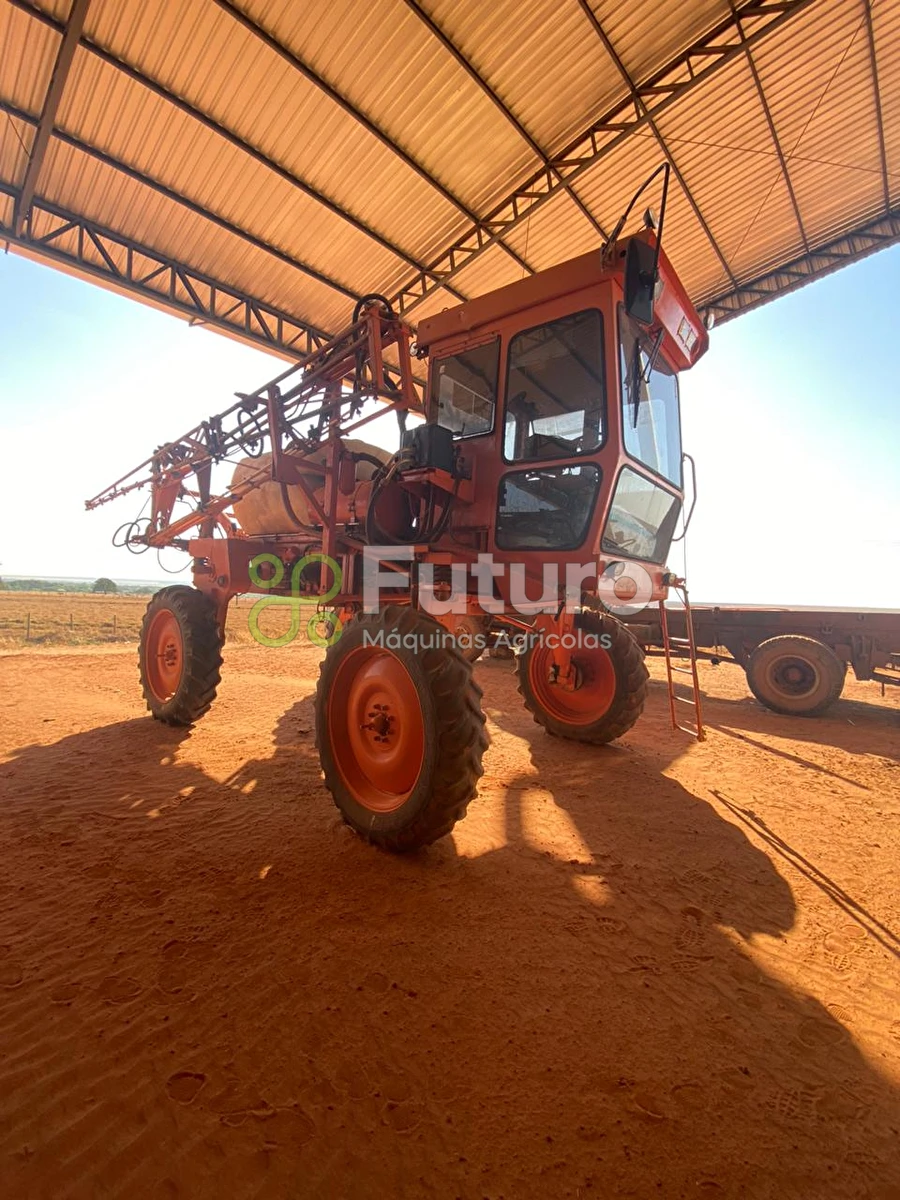 Pulverizador Autopropelido Jacto UNIPORT 2000 ano 2002