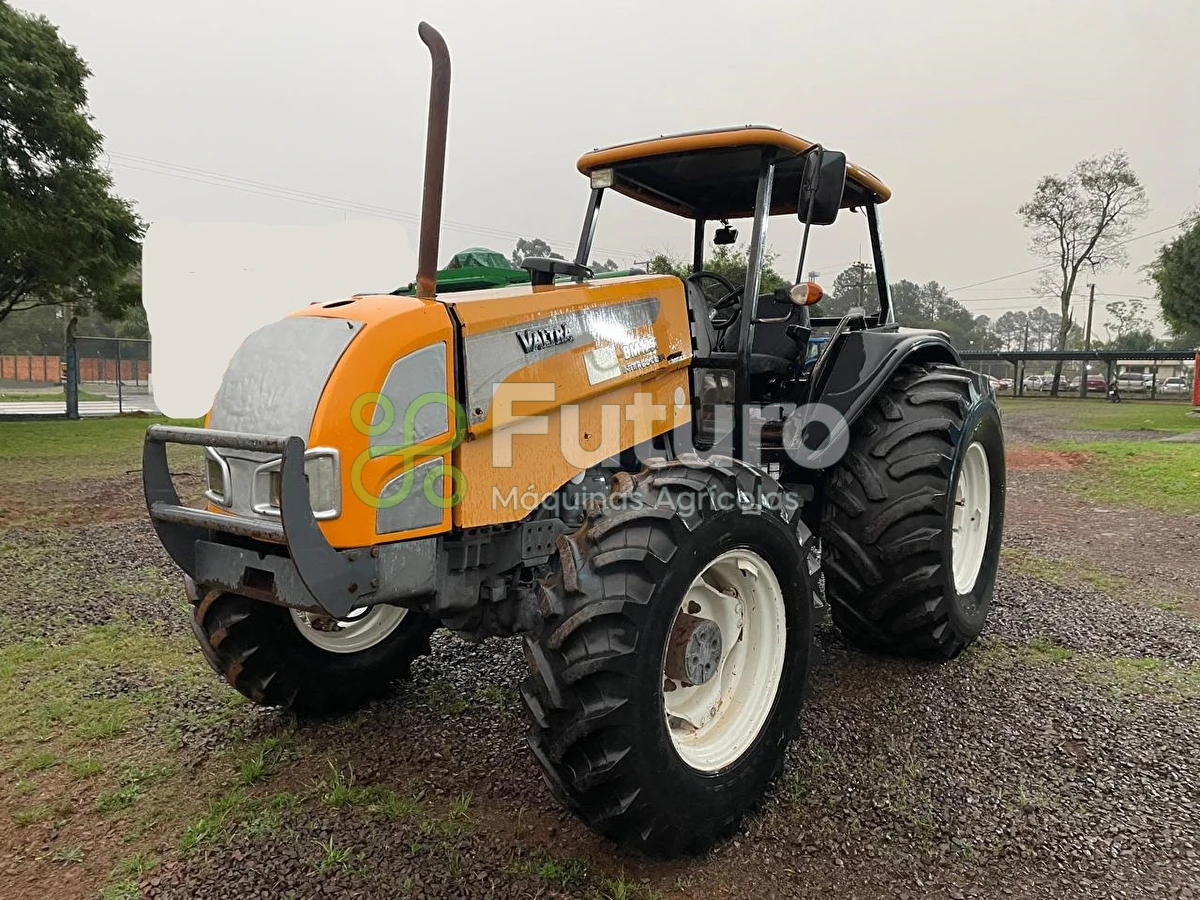 Trator Valtra BM125i ano 2008