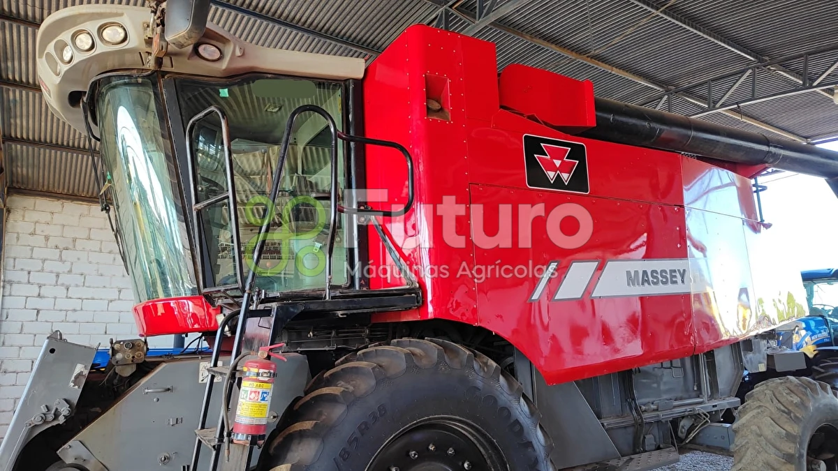 Colheitadeira Massey Ferguson 9690 ano 2012
