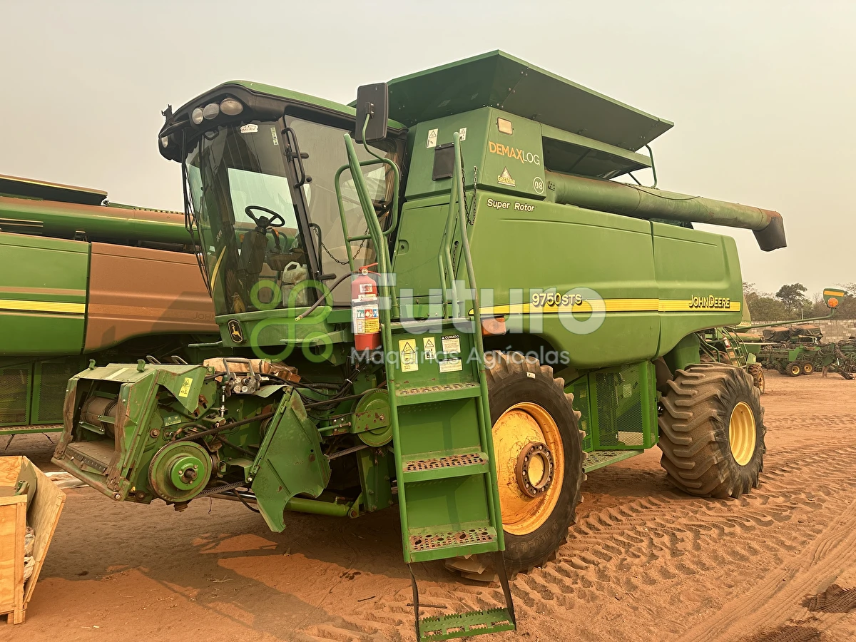 Colheitadeira John Deere STS 9750 ano 2008