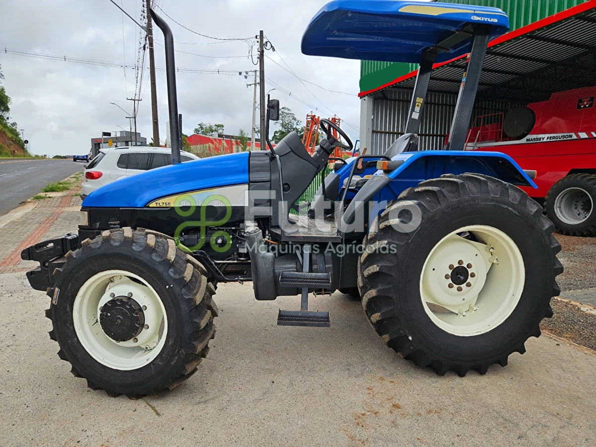 Trator New Holland TL 75E ano 2009