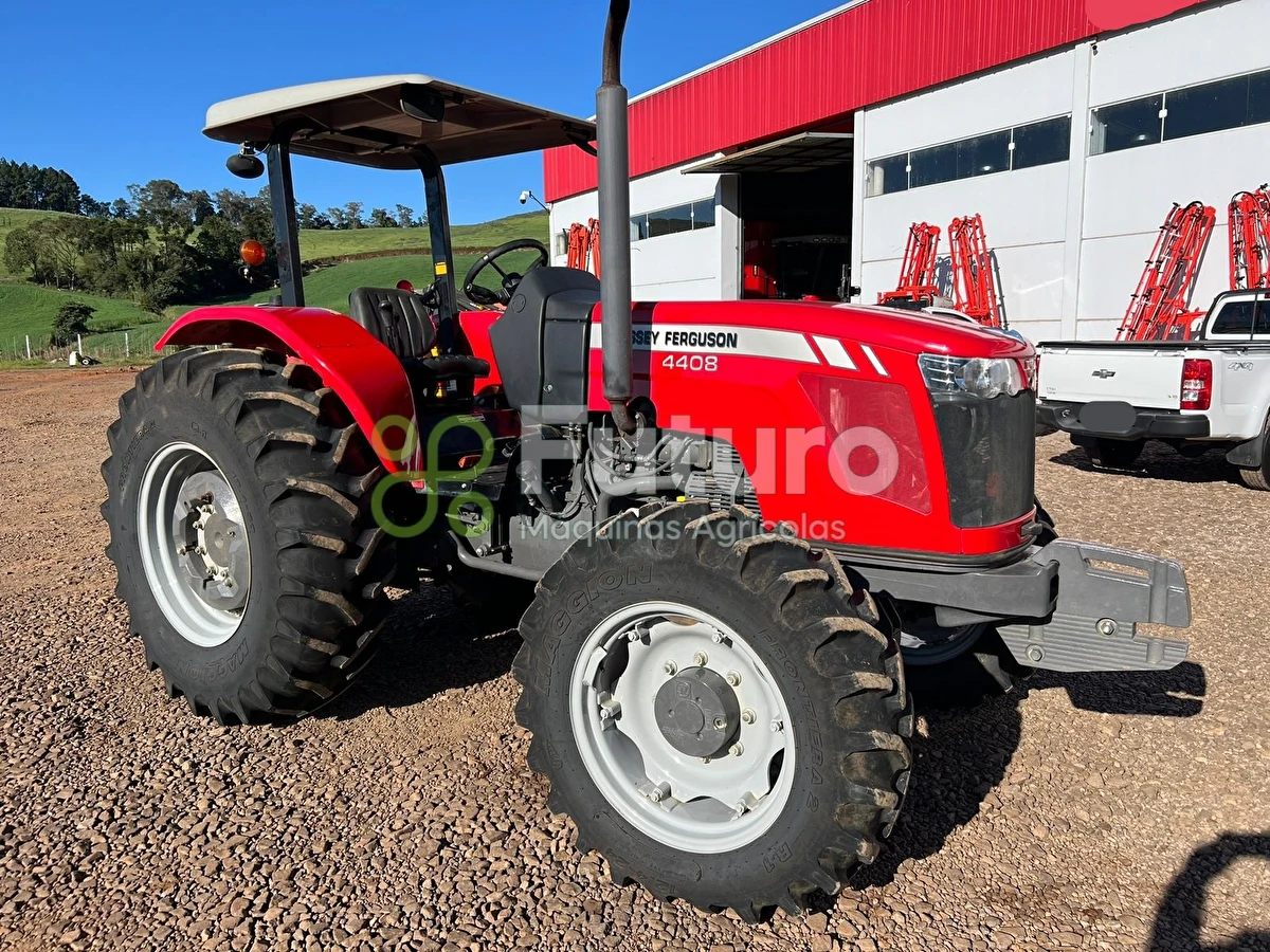 Trator de Esteira Massey Ferguson 4408 ano 2021