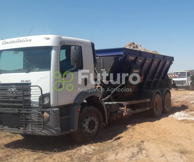 Caminhão Volkswagen 26-260E ano 2013