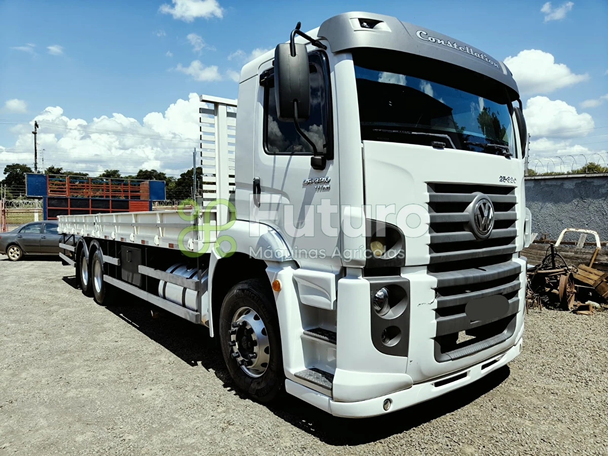 Outros caminhões Volkswagen Constellation 25 320 ano 2012