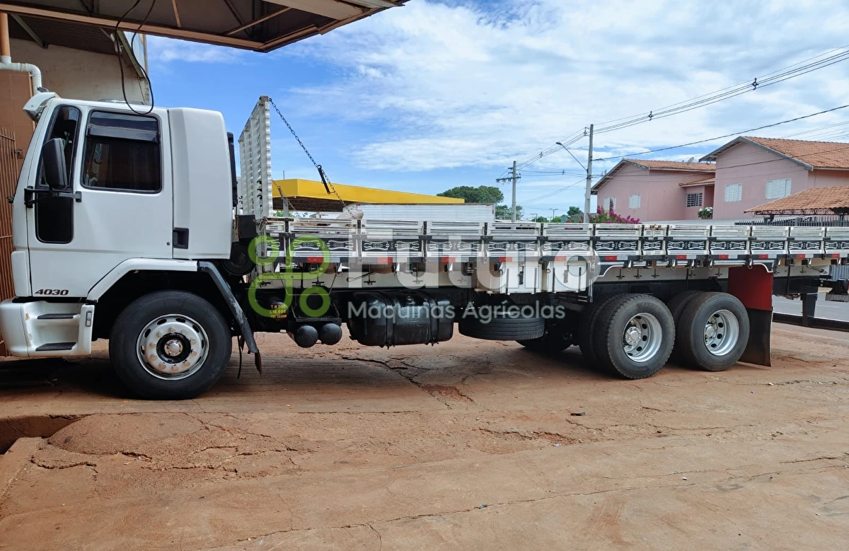Caminhão Ford cargo 4030 ano 1998