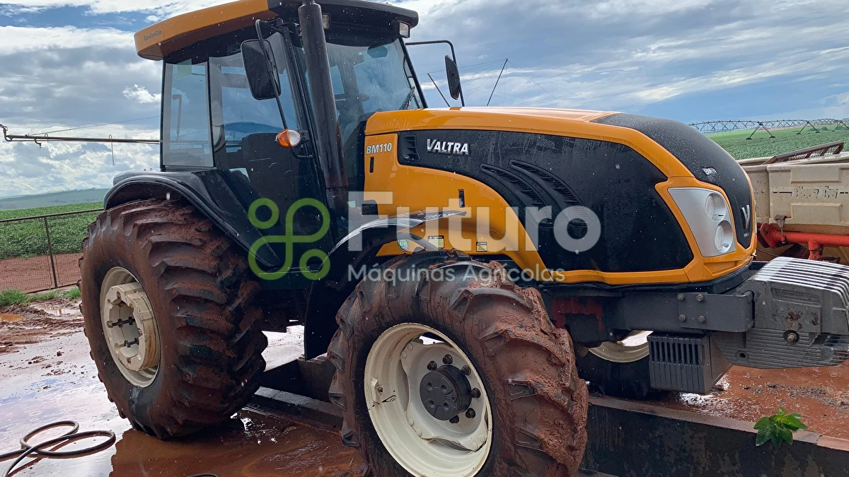 Trator Valtra BM 110 ano 2017
