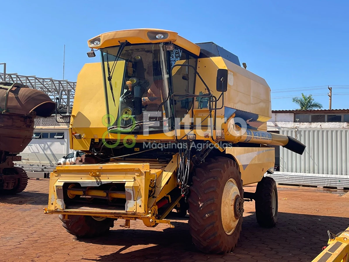 Colheitadeira New Holland TC 5090   ano 2016