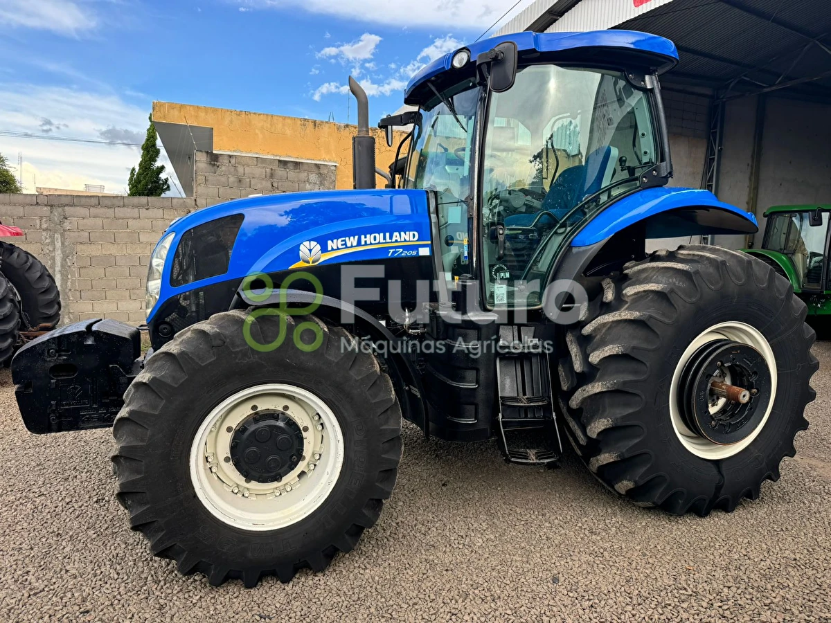 Trator New Holland T7.205 2020