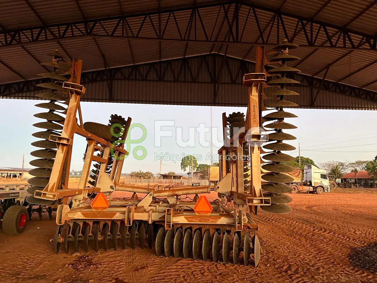 Grade Baldan Movere 108D ano 2023